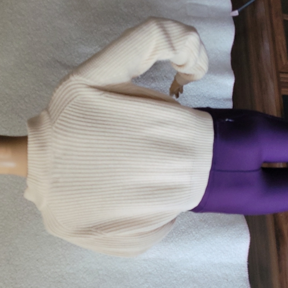 kendall and kylie cropped sweater kendall and kylie cropped sweater kendall - Picture 12 of 15